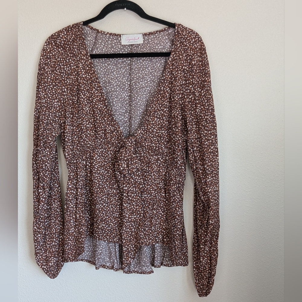 NWOT Sugar Fox Patterned Blouse Size M